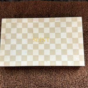 2 Seint make-up compacts